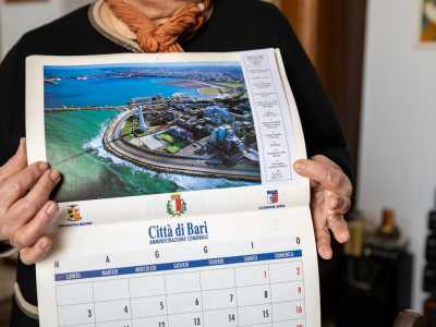 ...Peppino nel 1988 chiese e ottenne in concessione un suolo pubblico in zona San Cataldo, ai piedi del Faro